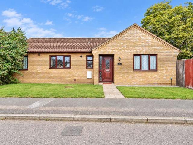 Bungalow for sale in Romsey, Cambridge