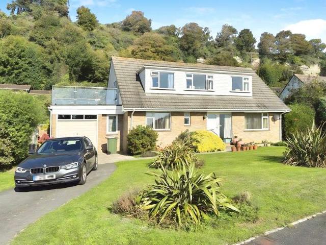 Bungalow for sale in St. Lawrence, Ventnor
