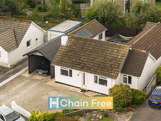 Bungalow for sale in Longdowns, Cornwall