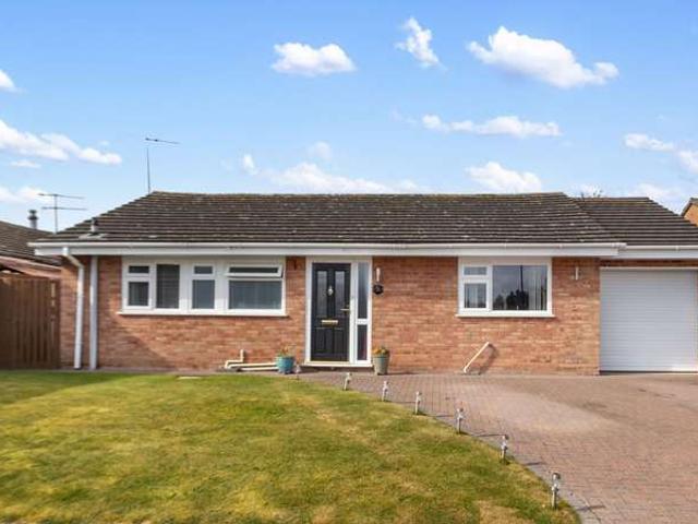 Bungalow for sale in Ripple, Forthampton