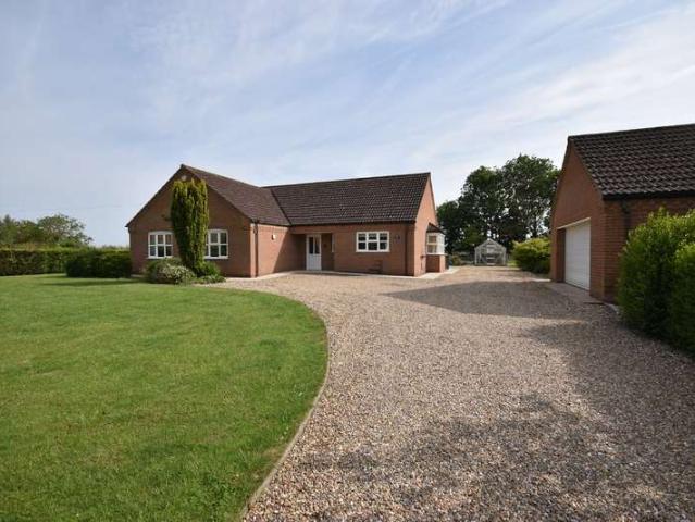 Bungalow for rent in Little Hale, Ashby De La Launde