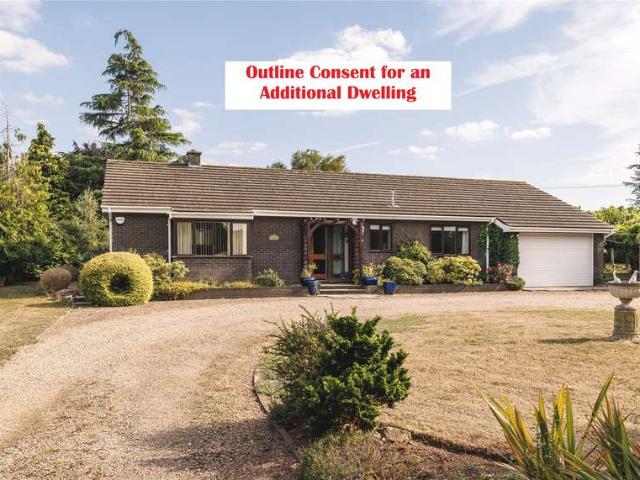 Bungalow for sale in Gorsley