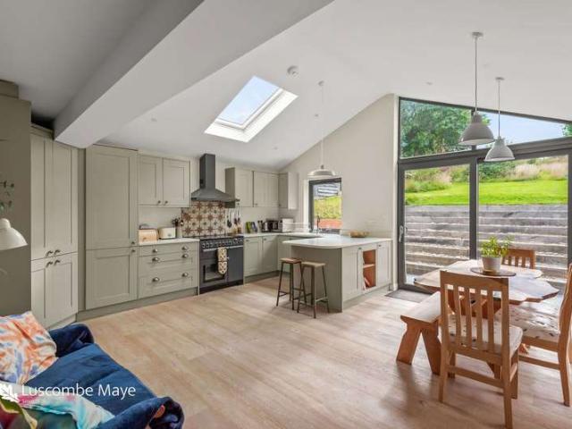 Bungalow for sale in Strode, Devon