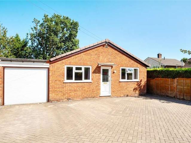 Bungalow for sale in Fole, Surrey