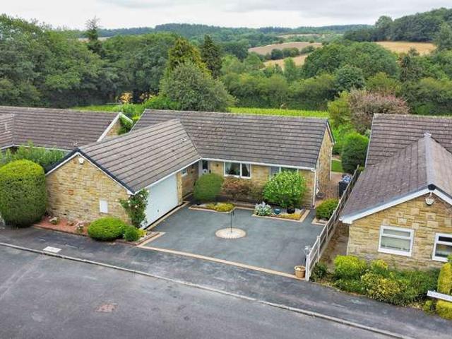 Bungalow for sale in Silkstone, South Yorkshire