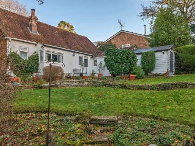 Bungalow for sale in Wrecclesham, Fole