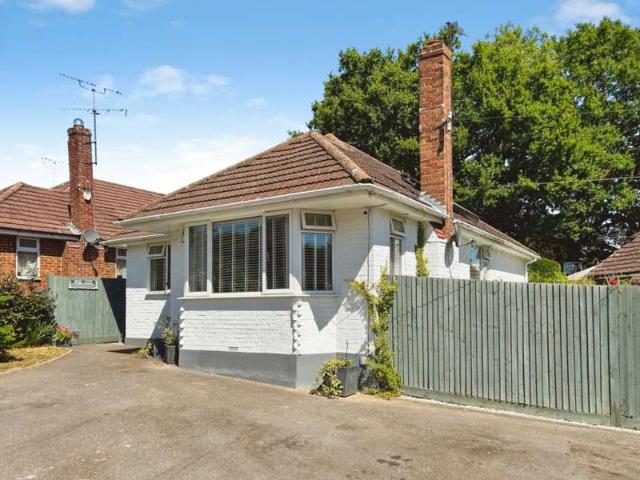 Bungalow for sale in Bridgefield, Kent