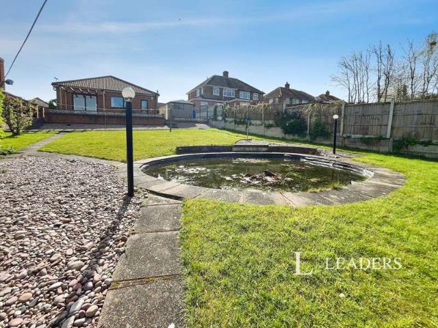 Bungalow for sale in Potters Corner, East Midlands