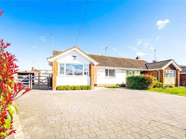 Bungalow for sale in Totternhoe, Bedfordshire