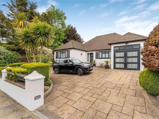 Bungalow for sale in Grange Park, Greater London