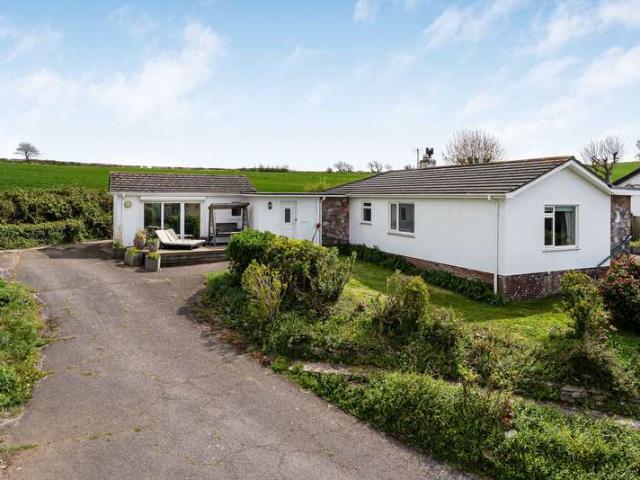 Bungalow for sale in Bigbury, Strode