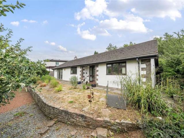Bungalow for sale in Glasbury, Wales