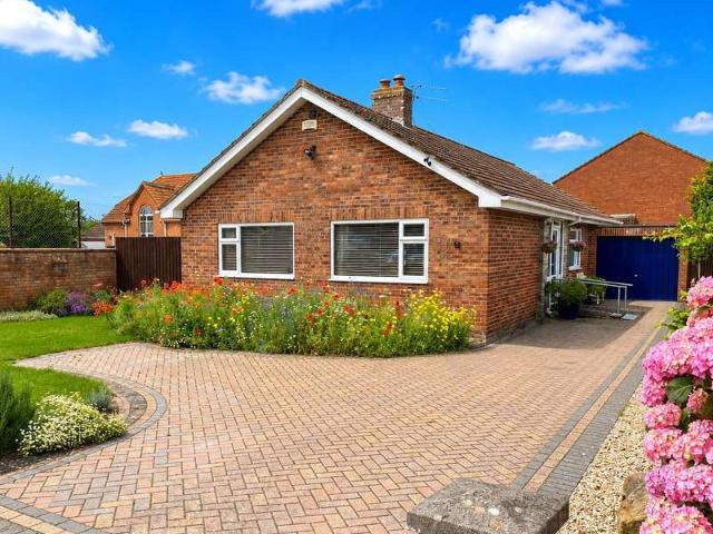 Bungalow for sale in East Huntspill