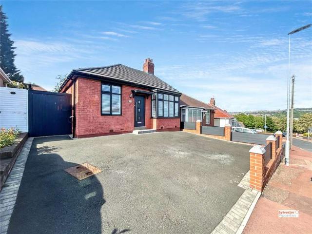 Bungalow for sale in Whickham, Tyne And Wear
