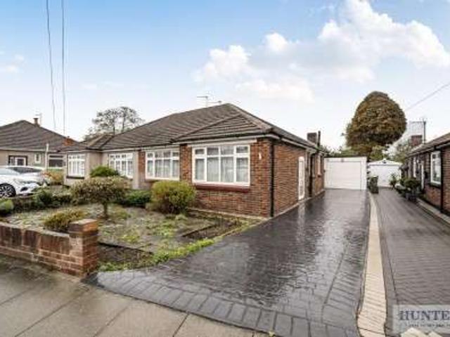 Bungalow for sale in London Borough of Bexley, Greater London