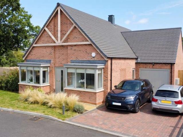 Bungalow for sale in Middle Rasen, West Lindsey