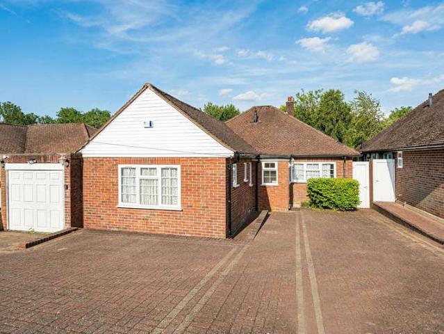 Bungalow for sale in London Borough of Croydon, Greater London