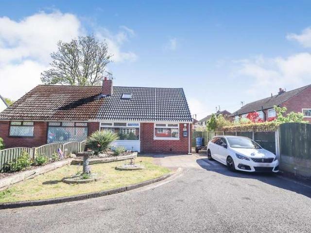 Bungalow for sale in Greystone Heath, Warrington