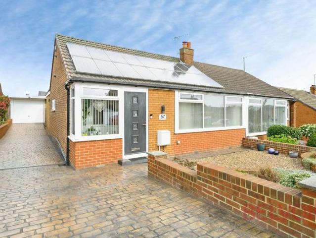 Bungalow for sale in Churwell, West Yorkshire