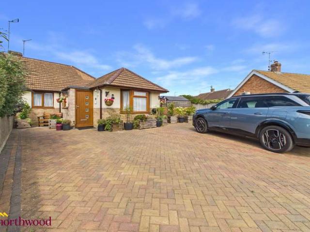 Bungalow for sale in Evershot, Oxfordshire