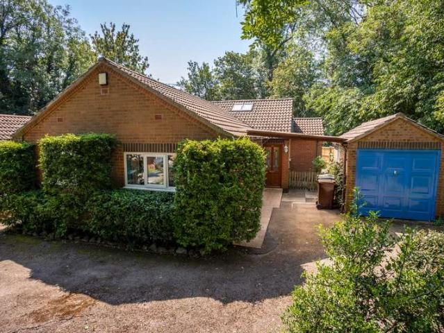Bungalow for sale in Elmfield, Leicestershire