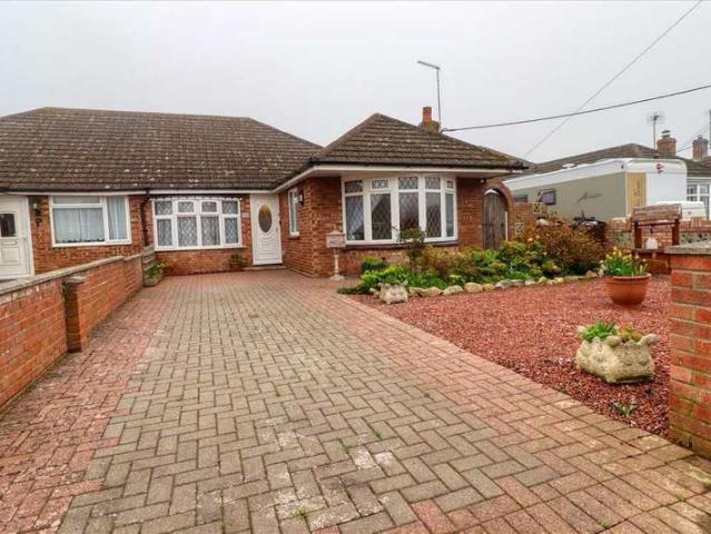 Bungalow for sale in Dale Hill, Essex