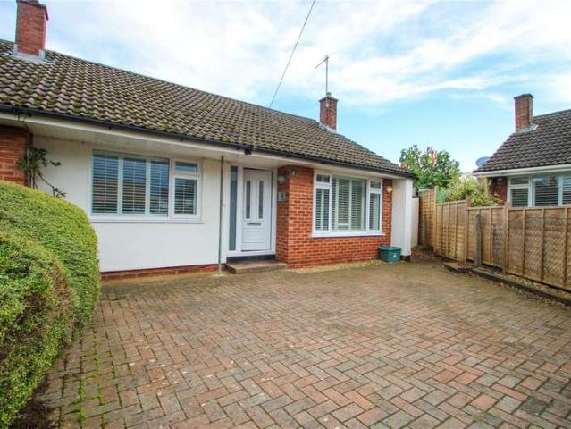 Bungalow for rent in Long Ashton, North Somerset