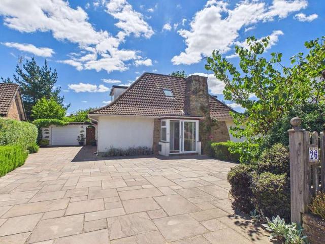 Bungalow for sale in Moneyhill, Three Rivers