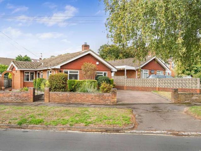 Bungalow for sale in Reading