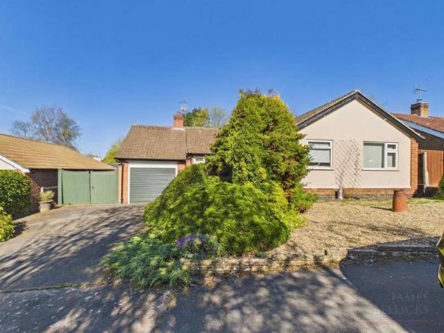 Bungalow for sale in Stanford On Avon, Leicestershire
