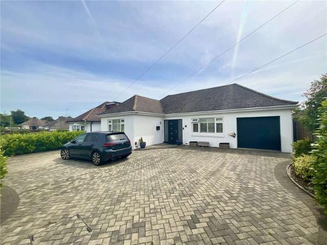Bungalow for sale in Highcliffe