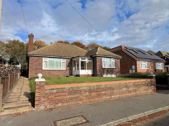 Bungalow for sale in Hamerton, Kent