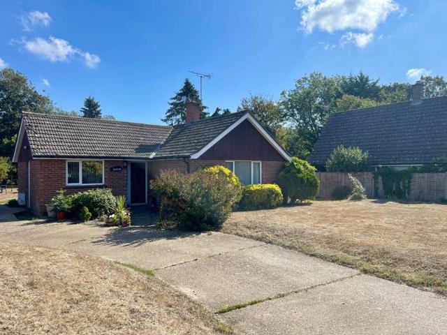 Bungalow for sale in Eastbridge, Suffolk