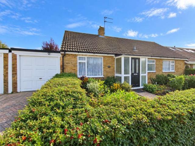 Bungalow for sale in Oxlease, Welwyn Hatfield