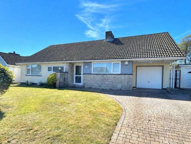 Bungalow for sale in Highcliffe