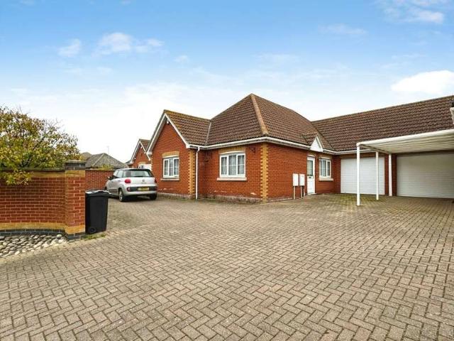 Bungalow for sale in Dale Hill, Essex