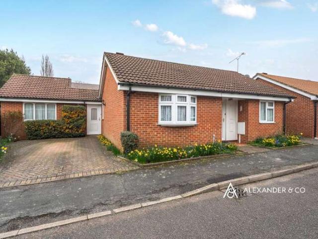 Bungalow for sale in Winslow, Buckinghamshire