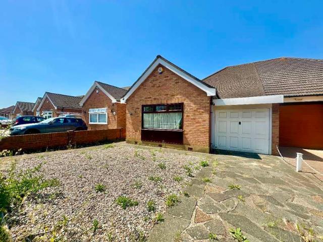 Bungalow for sale in Harold Wood, Greater London