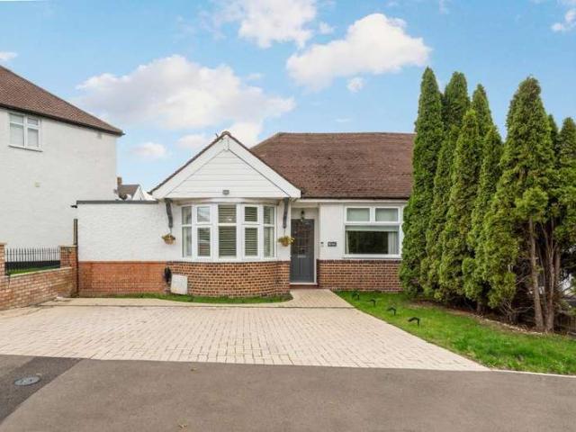 Bungalow for sale in Stoneleigh, Ewell