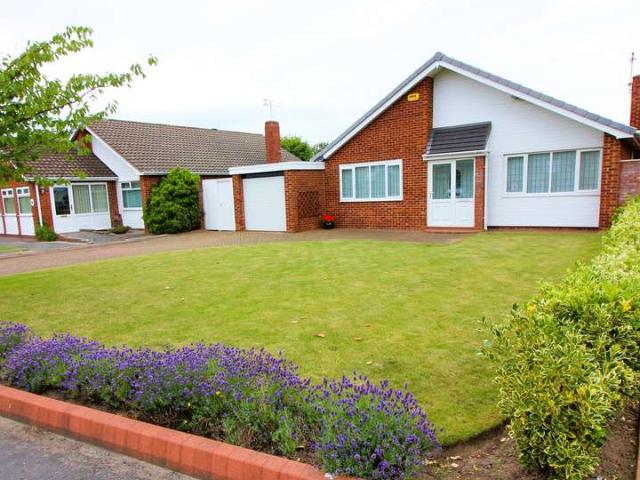 Bungalow for sale in Formby, Freshfield Bungalow for sale in Formby, Freshfield