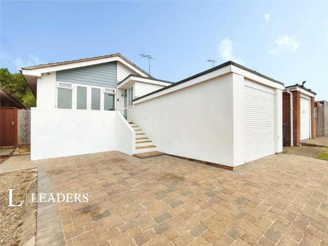 Bungalow for sale in Fishersgate, West Sussex