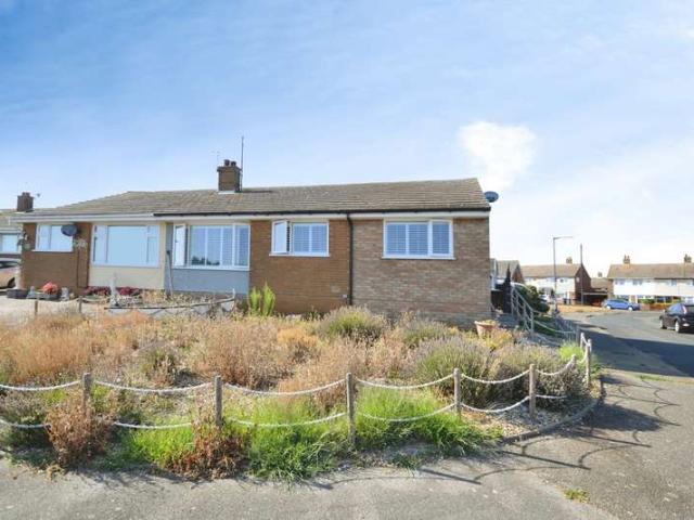 Bungalow for sale in Felixstowe, Eastbridge