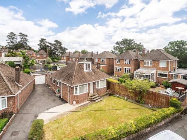 Bungalow for sale in Botany Bay, City Of Southampton