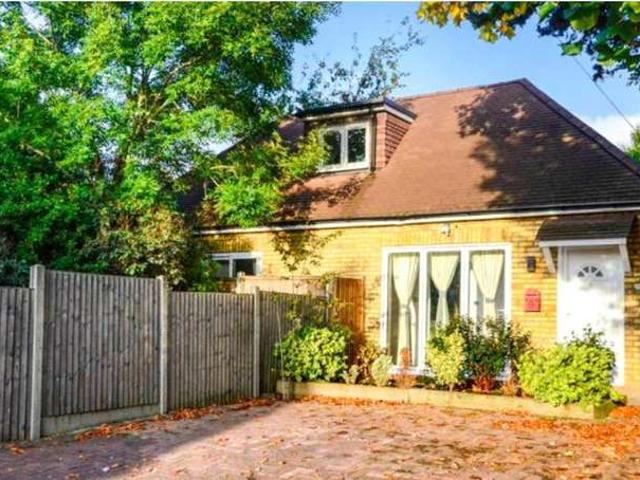 Bungalow for sale in Northwood, Greater London