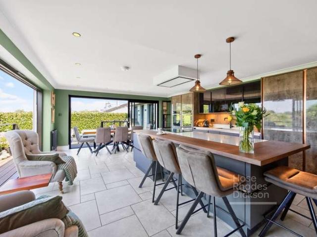 Bungalow for sale in Carisbrooke, Isle Of Wight