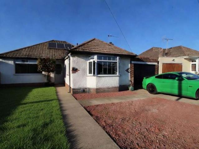 Bungalow for sale in Bear Cross