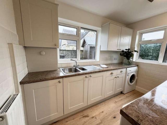 Bungalow for rent in Fossebridge, Gloucestershire