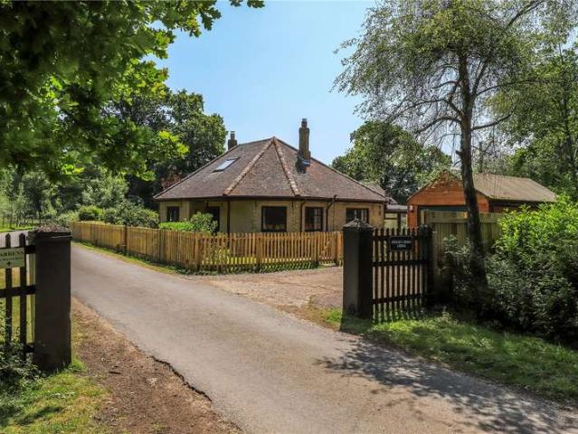 Bungalow for sale in Ashurst Bridge, Hampshire