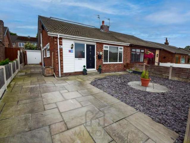 Bungalow for sale in Wesham, Lancashire