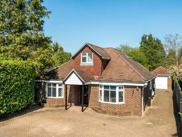 Bungalow for sale in Fole, Surrey